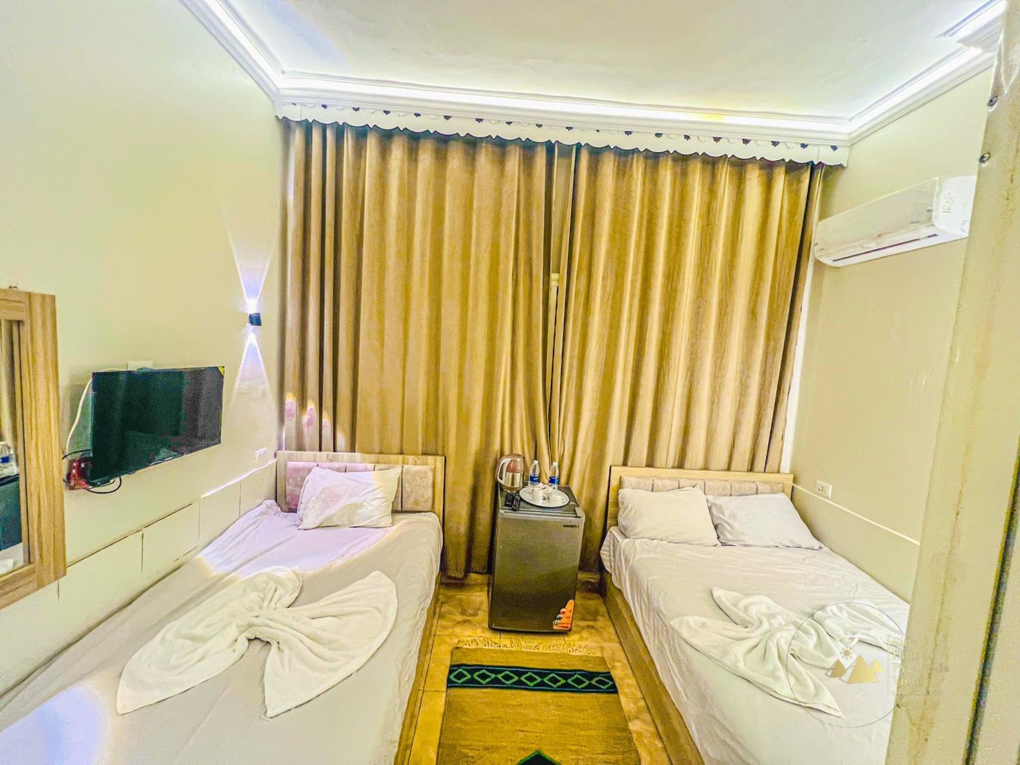 Sidi Hamad Pyramids View Hotel Kafrat al Jabal Exterior photo